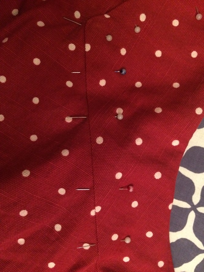 40. nåler på rettsiden. pass på at innerlinning går litt nedenfor ytter.JPG